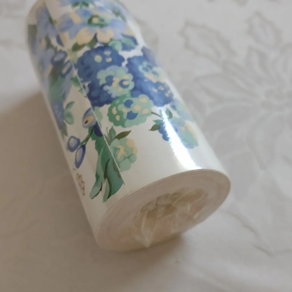 Laura Ashley Home wallpaper border Bramble Sapphire white floral